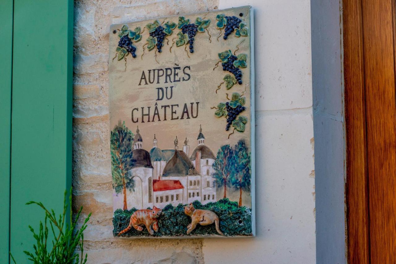 Aupres Du Chateau Tanlay Exterior photo